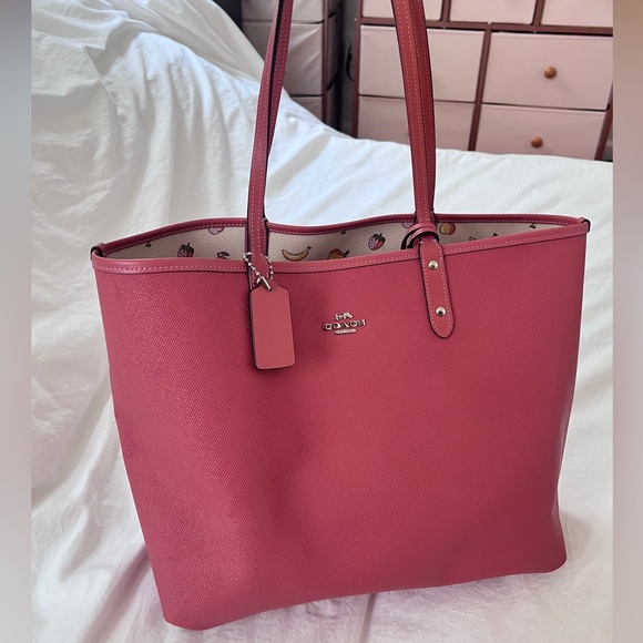 Coach Pac-Man collection. Strawberry, banana, apple, pear tote - Picture 2 of 6